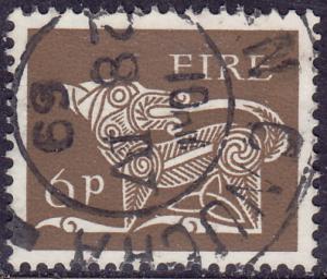 Ireland - 1969 - Scott #256 - used - Dog