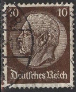 Germany 421 (used) 10pf Hindenburg, choc (1934)