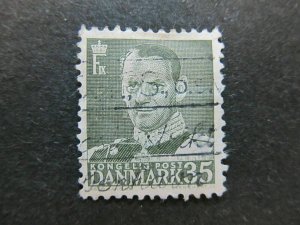 A4P59F42 Denmark 1950-51 35o Used-