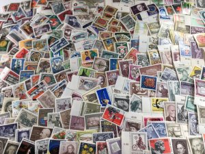 AUSTRIA - 1000 STAMPS - ALL DIFFERENT - MINT/NH - WITH BLOCKS & MINI SHEETS