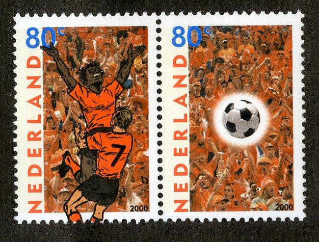 NETHERLANDS 1045-1046 MNH PAIR SCV $1.80 BIN $1.00 SOCCER