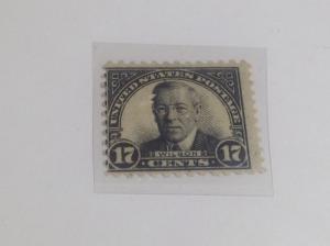 U.S Scott# 697 Mint Never Hinged NH DIscounted