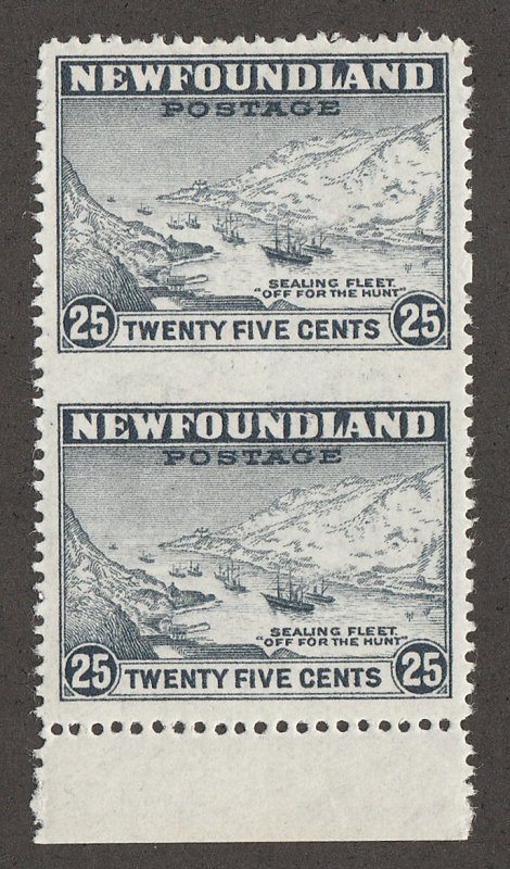 NEWFOUNDLAND 1932 Ships 25c pair error IMPERF between MNH **. SG 219ba cat £1000 