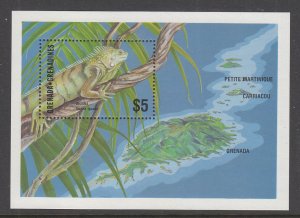 Grenada Grenadines 786 Lizard Souvenir Sheet MNH VF