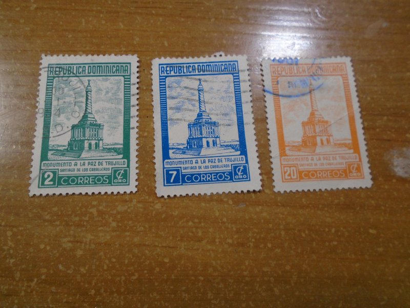 Dominican Republic  #  458-60  used