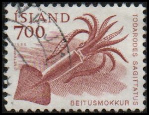 Iceland 610  - Used - 700a Squid (1985) (cv $0.55) (2)