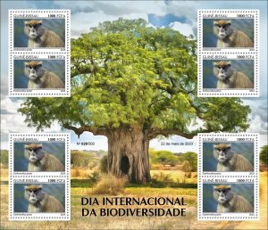 GUINEA BISSAU 2023 - M/S 8V - APES MONKEYS MONKEYS - MNH-