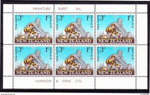 NEW ZEALAND 1967 Health Stamps Rugby Miniature Sheet SG 868 Mint