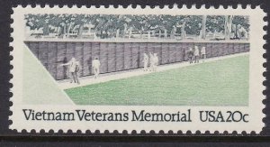 2109 Vietnam Veterans Memorial MNH