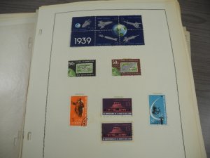 CUBA, 100s & 100s of Stamps mostly hinged on Scott pages