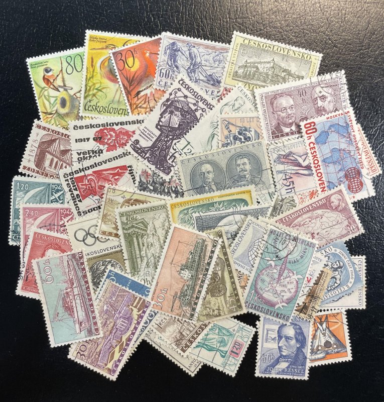 Czechoslovakia LOT - Large LOT includes some imperf issues.