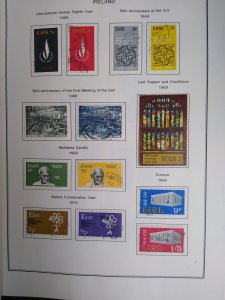 collection on pages Ireland 1968-79 CV $153