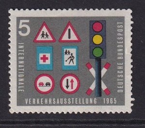 Germany  #919  MNH 1965  traffic lights and signs  5pf