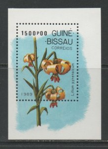 Thematic Stamps Plants - GUINEA BISSAU 1989 LILLIES MS mint