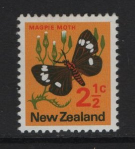 New Zealand  #441  MNH  1970 moth  2 1/2c