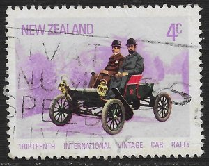 New Zealand #490 4c Vintage Cars - Oldsmobile