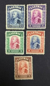 MOMEN: SARAWAK SG #115a,121-124 MINT OG H £214 LOT #62151