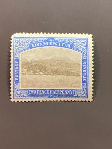 Dominica 28 F-VF MH. Scott $ 13.00