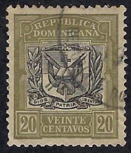 DOMINICAN REPUBLIC 137 USED SCV $3.25 BIN $1.30 COAT OF ARMS