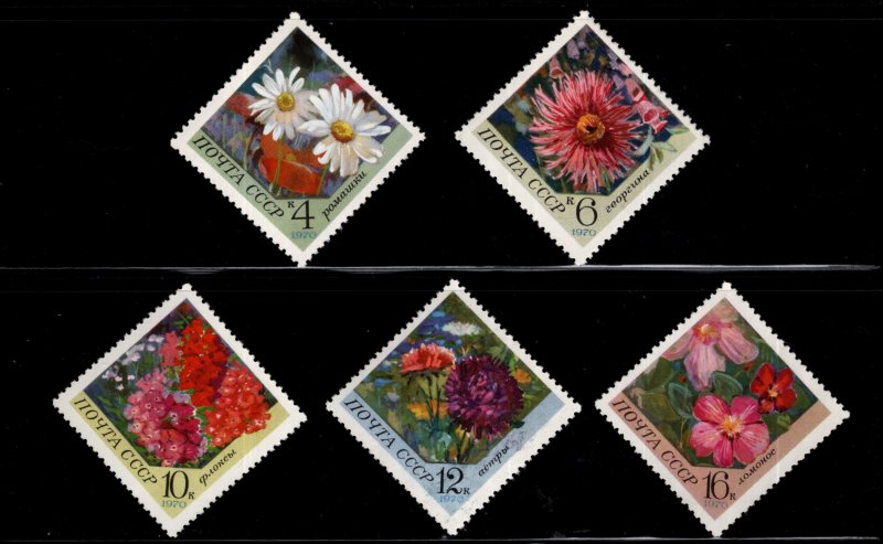 Russia Scott 3789-3793 MNH** Flower stamp set