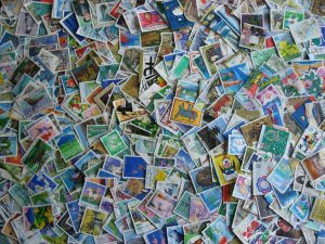 Japan collection 600 different mostly commemoratives nice pack