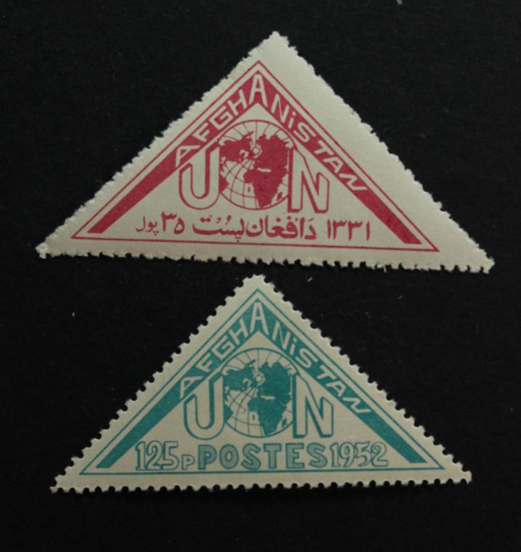 AFGHANISTAN TRIANGLE STAMPS OF 1952 Sc #400 & 401 MVLH TO HONOR UN