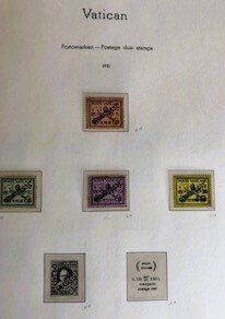 Leuchtturm Hingless Album contain 750 Different Vatican from 1929 thru 1983