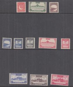 PAKISTAN, 1948 2a. to 5r., many better values, lhm. (11)