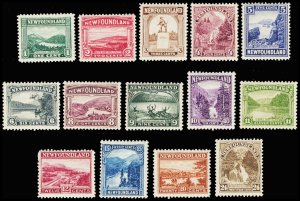 NEWFOUNDLAND 131-44  Mint (ID # 103352)