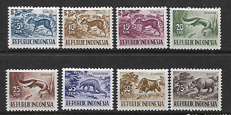 INDONESIA 424-431 MINT HING C/SET ANIMALS