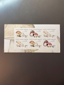 Greenland 451a VF MNH. Scott $ 14.50