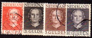 NETHERLANDS 319-22 USED SCV $17.50 BIN $7.00 ROYALTY