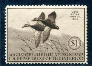 UNITED STATES RW7 MINT LIGHT HINGED (MLH), DUCK