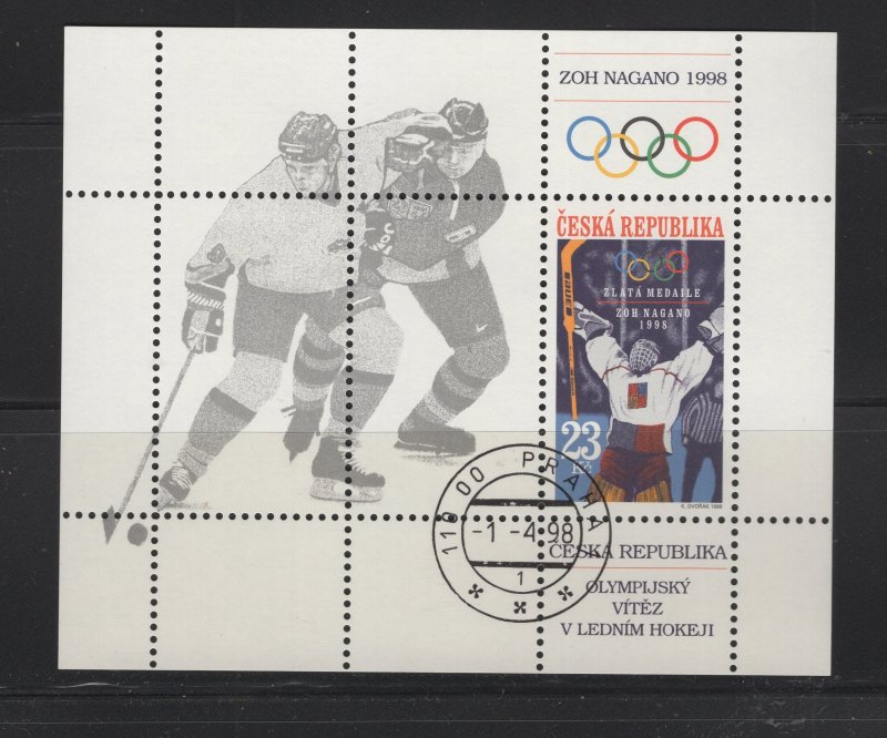 Czech Republic #3039a (1998 Ice Hockey Olympic Gold sheet) VF used CV 2.00
