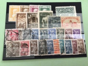 Spain 1930 -1946 mounted mint & used stamps  Ref A8881