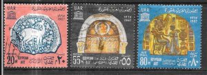 Egypt #724-725,C117  (MH) CV $6.50