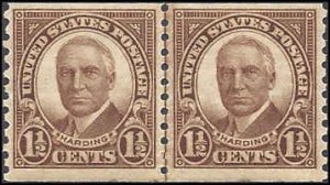686 Mint,OG,NH... Line Pair... SCV $11.50