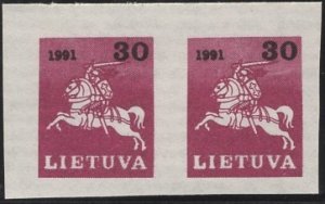 Lithuania 1991 MNH Sc 387 30k White Knight Vytis on horseback Pair