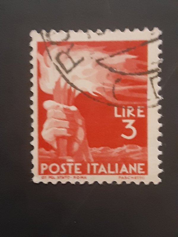 *Italy #471                Used