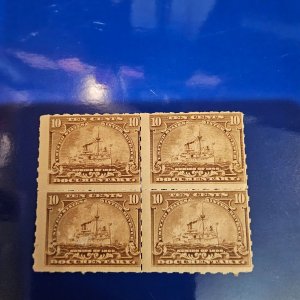 R186d Documentary Battleship 10cent block of 4 Mint OG-LH