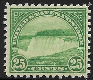 US 699   1931    25 cents  FVF  Mint  NH