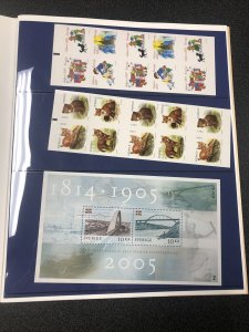 SWEDEN 2005 OFFICIAL BOOKLET YEAR SET Unused Mint Never Hinged. 