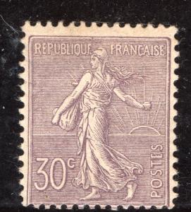 FRANCE MLH STAMP Yv#133a $368 Sc#142 dress sun