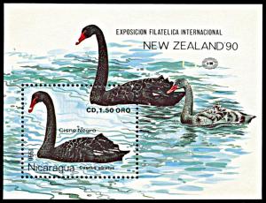 Nicaragua 1820,MNH,New Zealand 90 Philatelic Exhibition Swan souvenir sheet