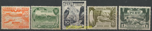 710315 HINGED PERU 1938 MOTIVOS VARIOS