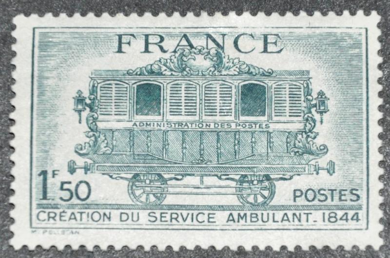 DYNAMITE Stamps: France Scott #472  MINT hr