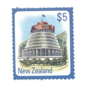 New Zealand Sc 650 1981 $5 Parliament stamp mint NH