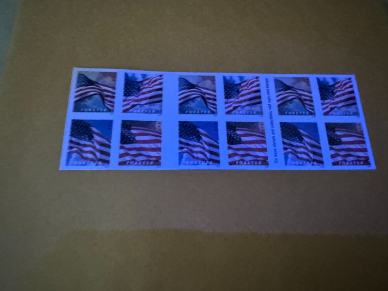 US USA 5 Booklets (100 Pcs) of 2024 Forever US Flag MNH Stamps with Free FedEx.