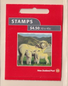 NEW ZEALAND DIFFERENT FARM ANIMAL'S & LABRADOR RETRIEVER BOOKLETS  AT FACE VALUE