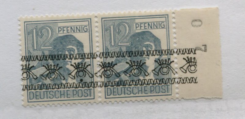 GERMANY  604  PAIR  MNH  INVERTED OVPT